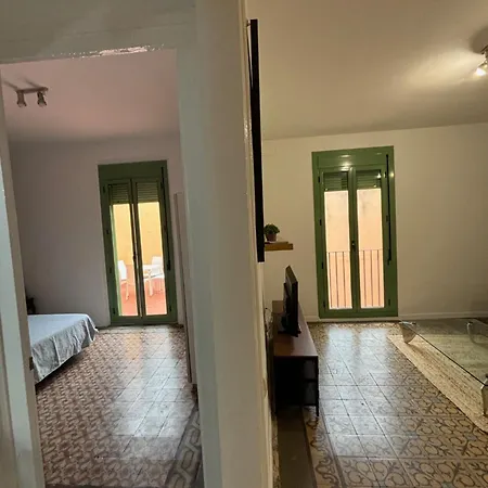 Urban Center Apartment *